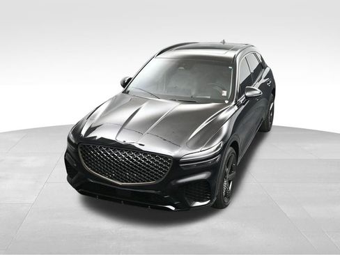Used 2025 Genesis GV70 3.5T Sport w/ Sport Prestige Package AWD/4WD image 18
