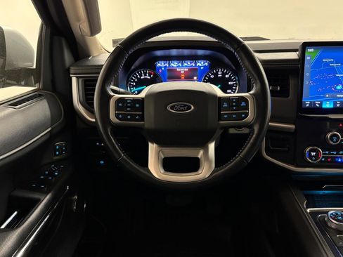 Used 2022 Ford Expedition Max XLT AWD/4WD image 15