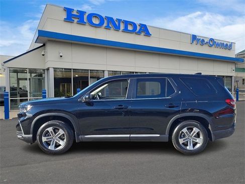 Used 2025 Honda Pilot EX-L image 7