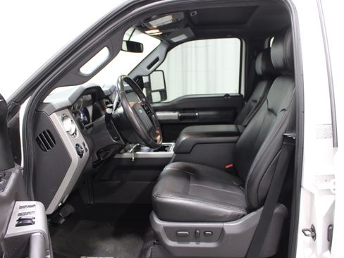 Used 2016 Ford F350 Lariat w/ Lariat Ultimate Package AWD/4WD image 3