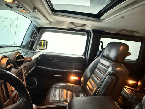 Used 2007 HUMMER H2 SUT Sport Utility Pickup 4D image 15