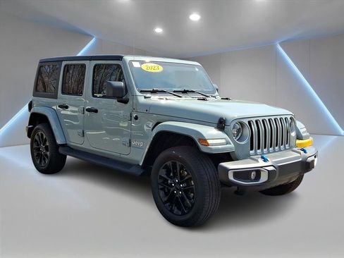 Used 2023 Jeep Wrangler Unlimited Sahara w/ Cold Weather Group image 3
