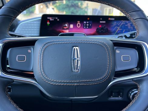 Used 2025 Lincoln Navigator L Black Label image 25