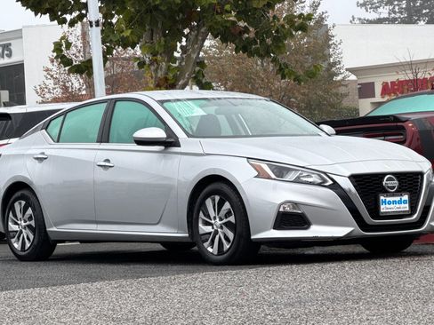 Used 2019 Nissan Altima 2.5 S image 6