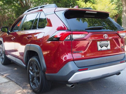 Used 2022 Toyota RAV4 Adventure w/ Convenience Package AWD/4WD image 5