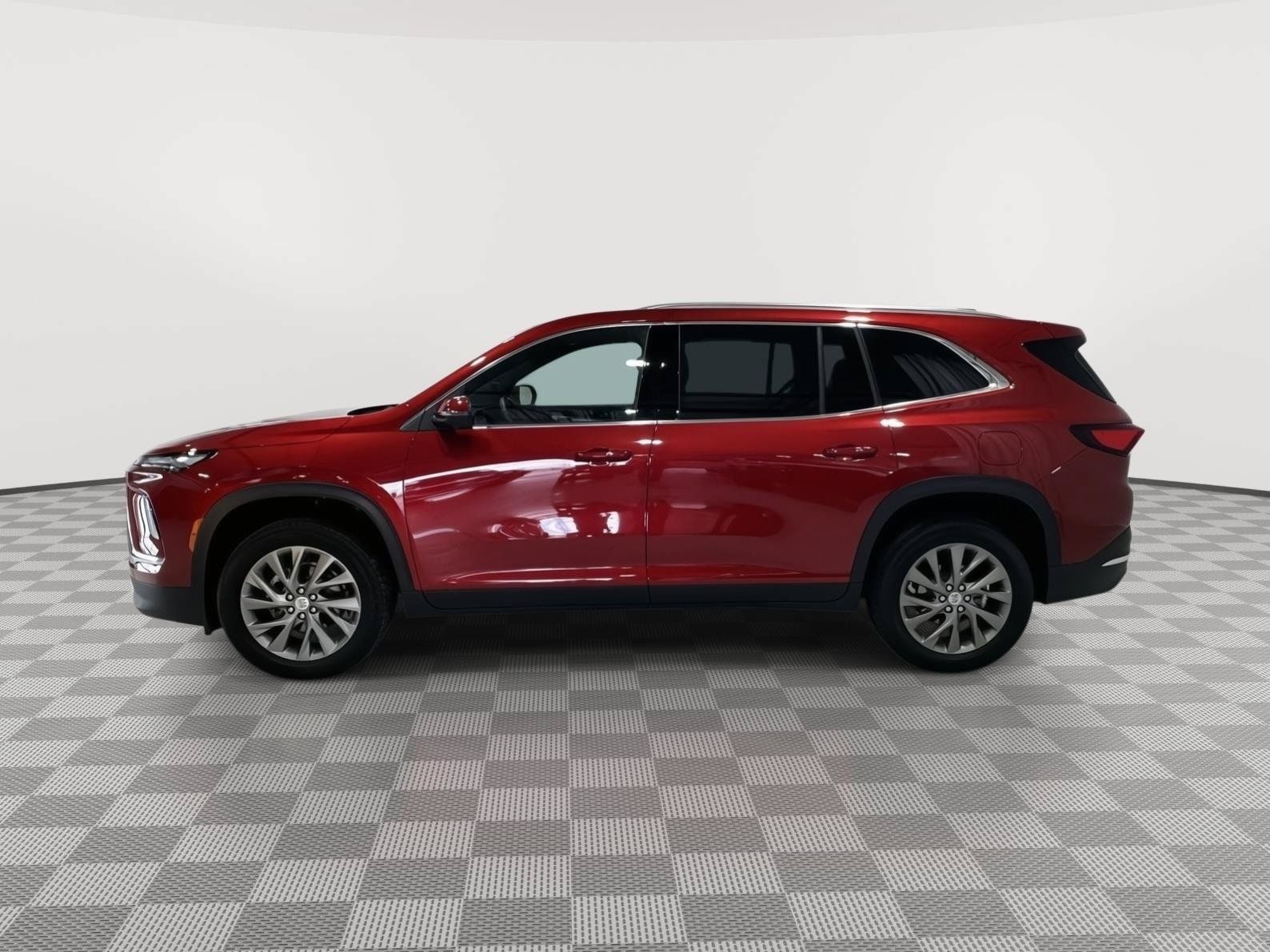 Used 2026 Buick Enclave Preferred AWD/4WD image 2