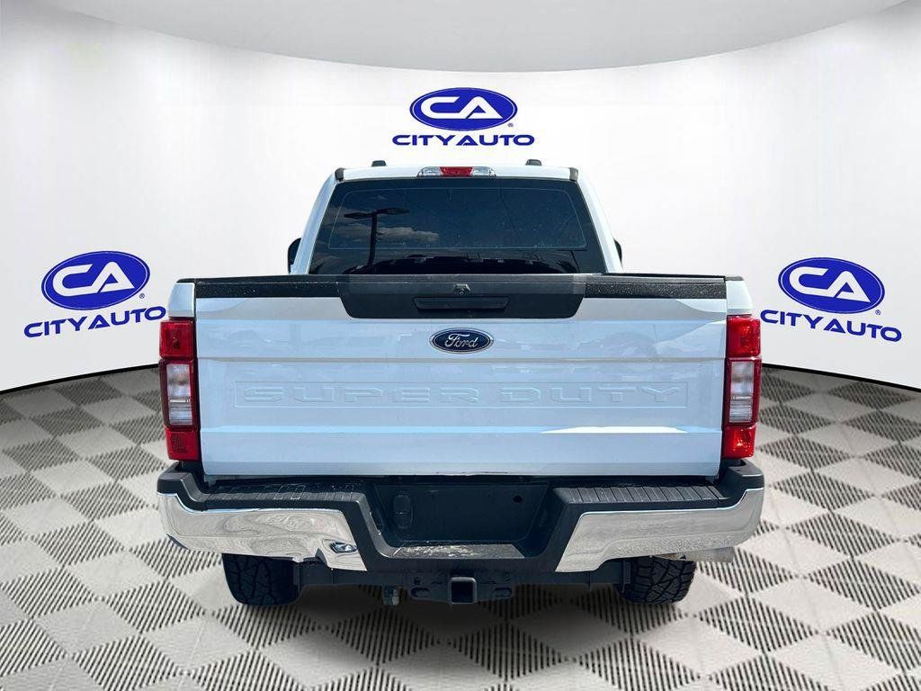 Used 2022 Ford F250 XLT w/ FX4 Off-Road Package AWD/4WD image 5