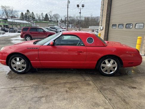 Used 2003 Ford Thunderbird Deluxe image 6