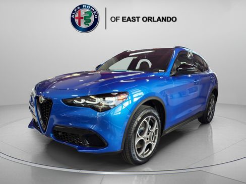 New 2025 Alfa Romeo Stelvio Sprint AWD/4WD image 4