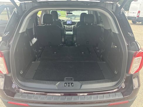 Used 2023 Ford Explorer XLT w/ Equipment Group 202A image 21