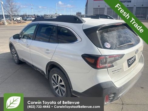 Used 2022 Subaru Outback Premium image 6