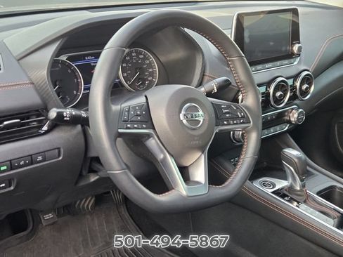 Used 2023 Nissan Sentra SR w/ SR Premium Package FWD image 9