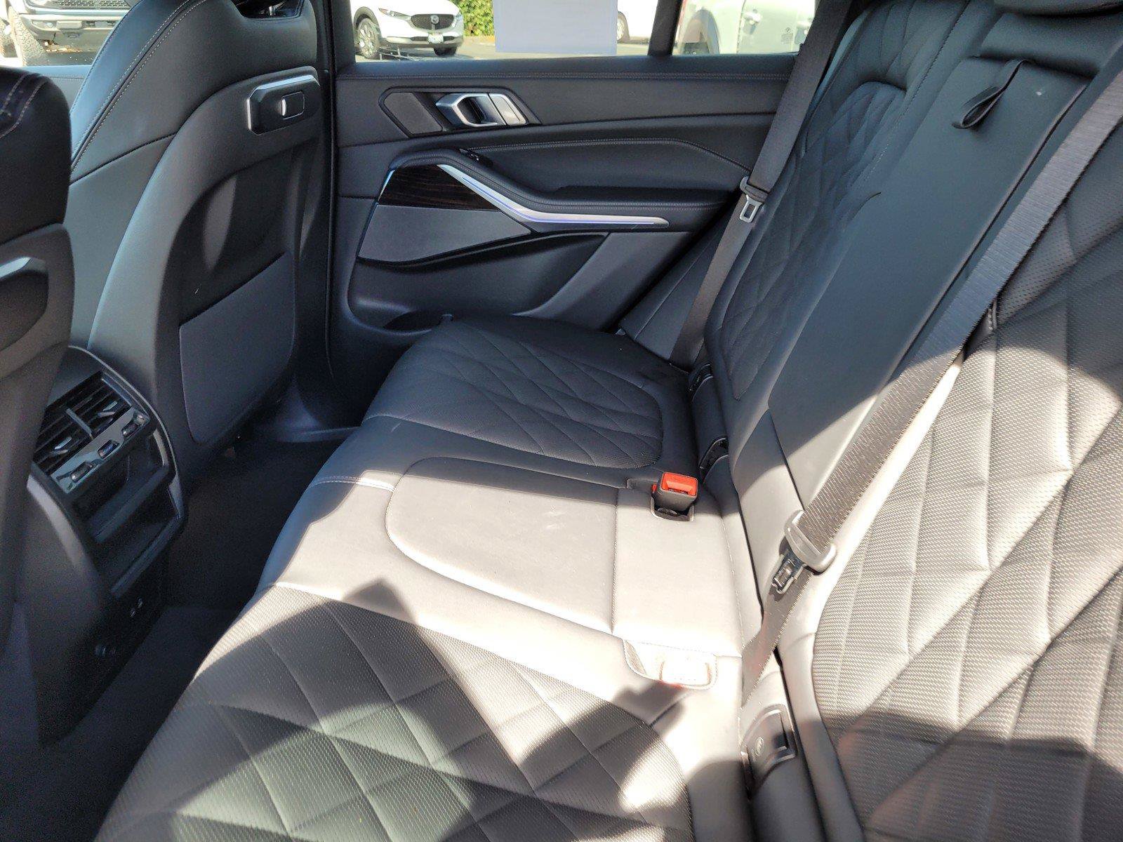 Used 2026 BMW X5 sDrive40i RWD image 16