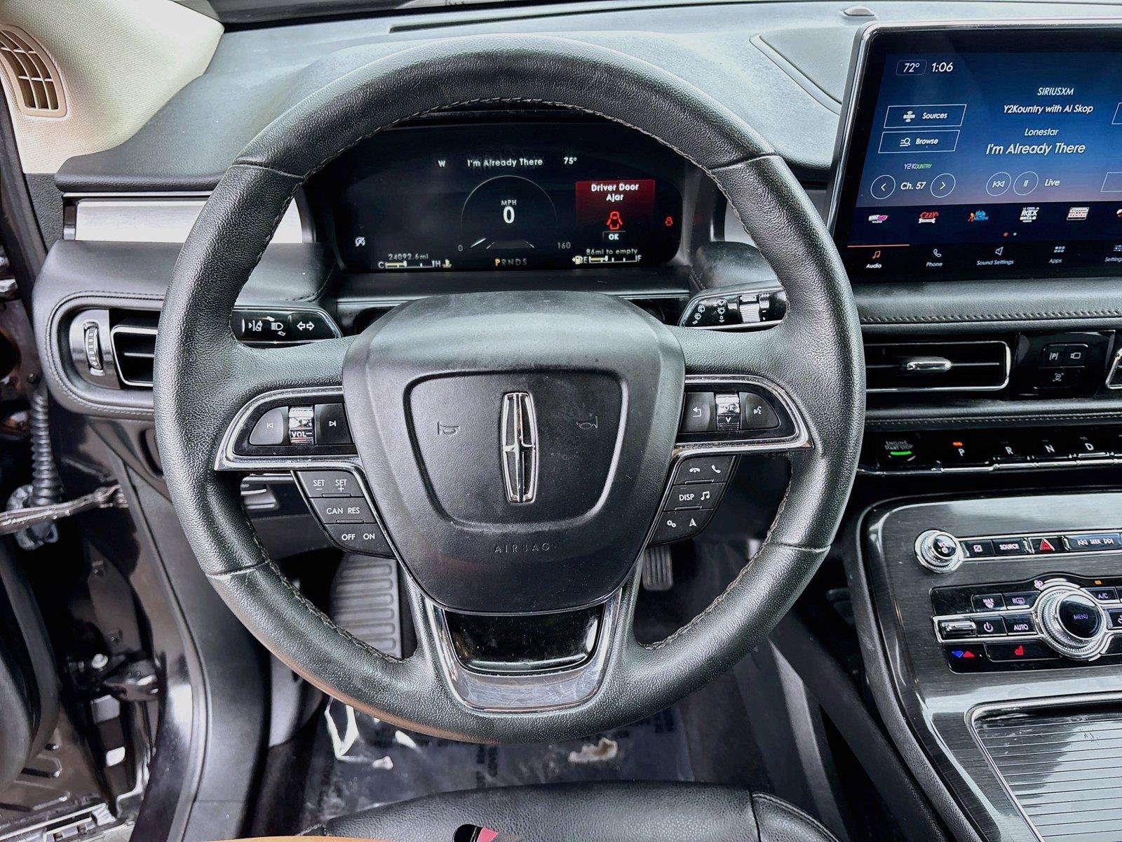 Used 2022 Lincoln Nautilus FWD image 11