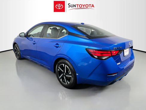 Used 2024 Nissan Sentra SV FWD image 6