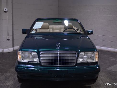 Used 1995 Mercedes-Benz E 320 Convertible image 19