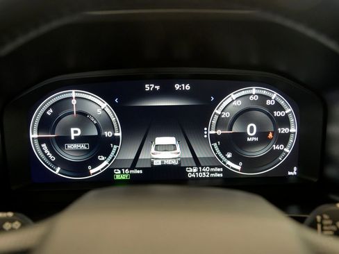 Used 2025 Mitsubishi Outlander SE image 22