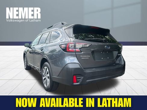 Used 2021 Subaru Outback Premium AWD/4WD image 2