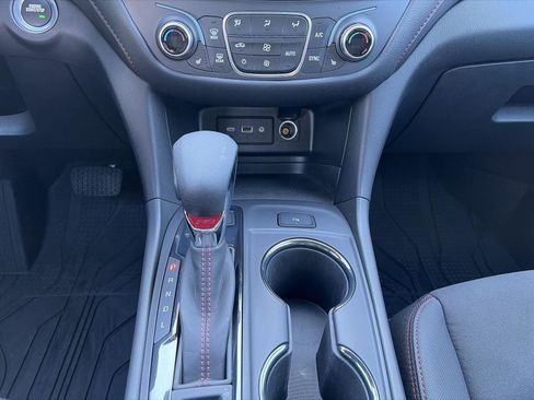 Used 2023 Chevrolet Equinox RS AWD/4WD image 17