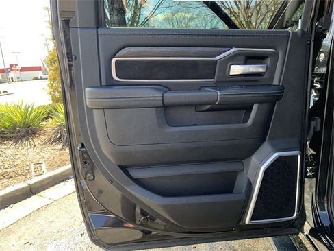 Used 2024 RAM 2500 Laramie w/ Night Edition image 15