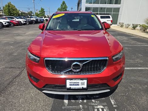 Used 2019 Volvo XC40 T5 Momentum AWD/4WD image 3