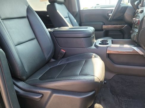 Used 2020 Chevrolet Silverado 1500 LT Trail Boss AWD/4WD image 4