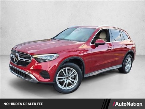 Used 2023 Mercedes-Benz GLC 300 image 1