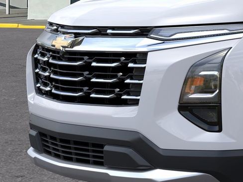 New 2026 Chevrolet Equinox LT FWD image 13