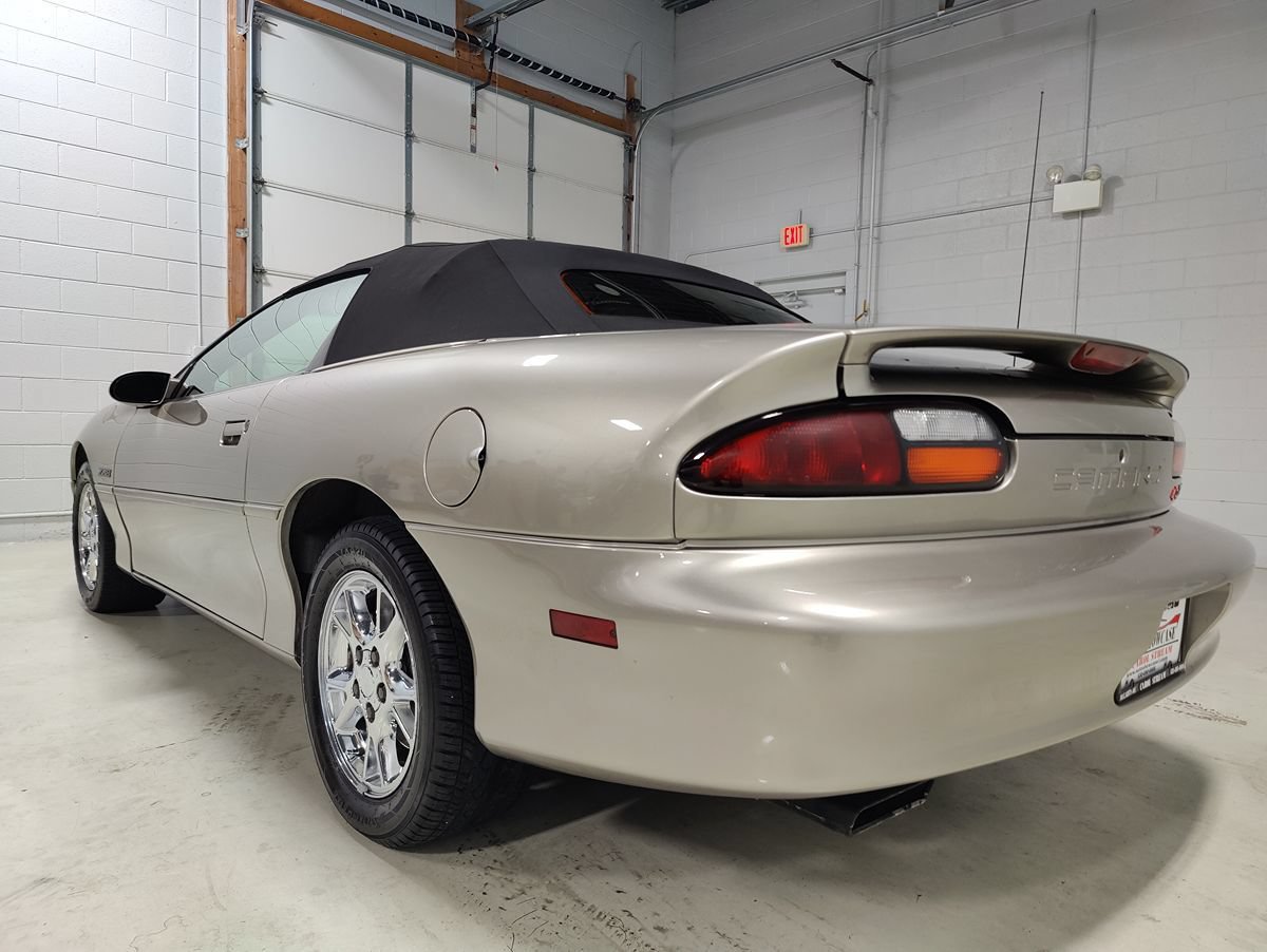 Used 2002 Chevrolet Camaro Z28 RWD image 23