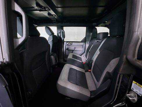 Used 2025 Ford Bronco Big Bend image 28