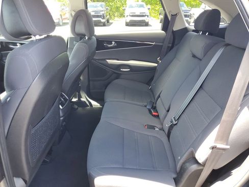 Used 2016 Kia Sorento AWD image 27