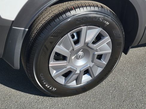 New 2026 Nissan Kicks S FWD image 3