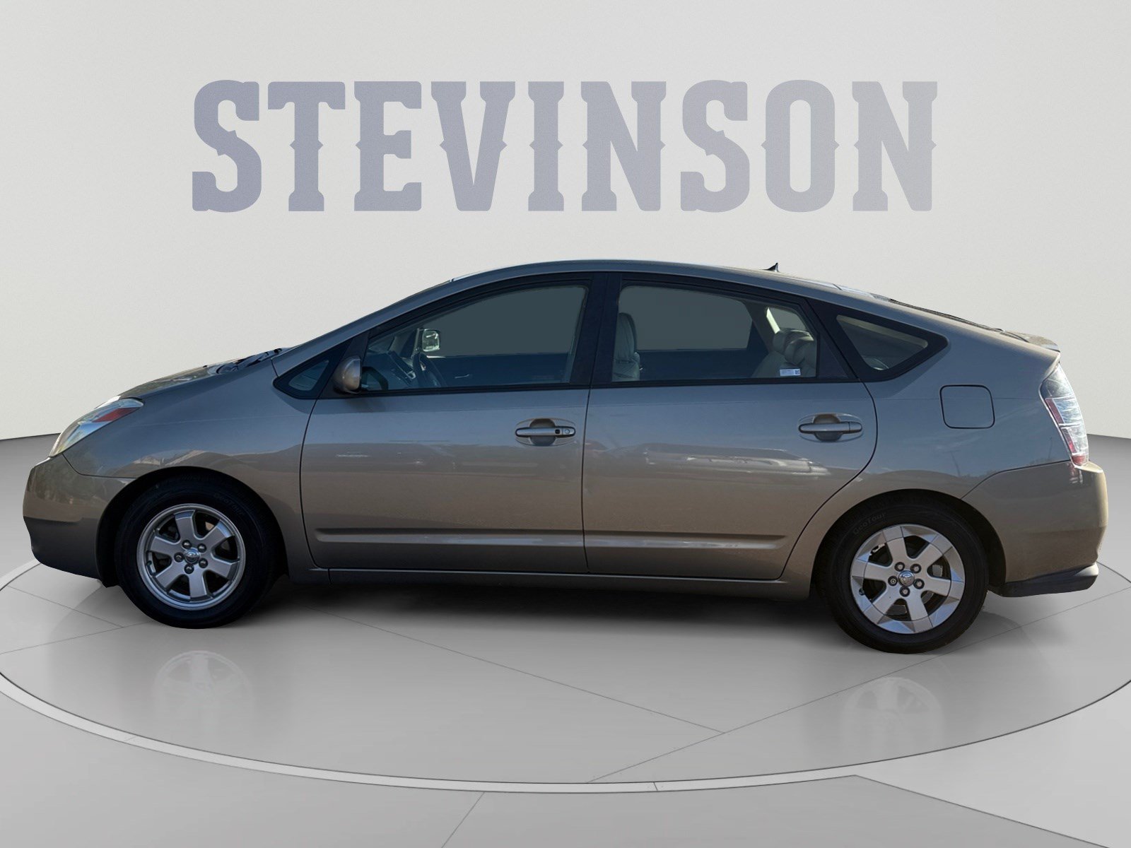 Used 2005 Toyota Prius FWD image 2