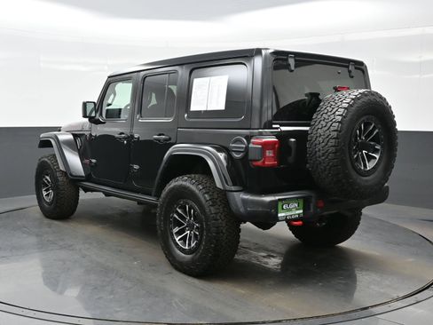 Used 2024 Jeep Wrangler Unlimited Rubicon image 4