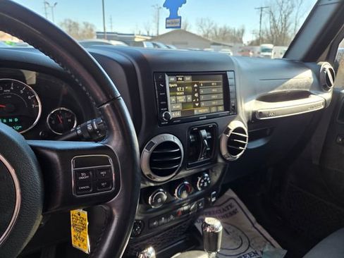 Used 2017 Jeep Wrangler Unlimited Sport w/ Quick Order Package 24S image 17