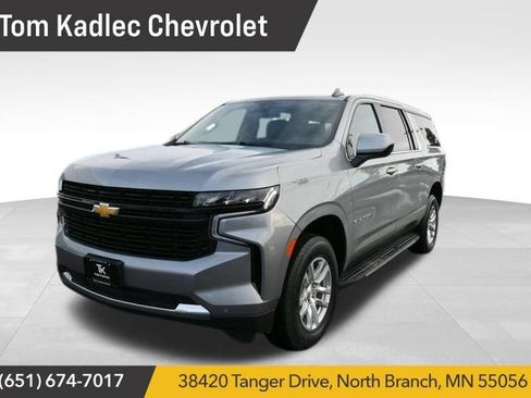 Used 2024 Chevrolet Suburban LT AWD/4WD image 1
