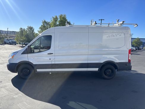 Used 2019 Ford Transit 250 148 Medium Roof w/ Premium Package RWD image 4