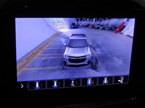 Used 2020 Chevrolet Traverse Premier image 48