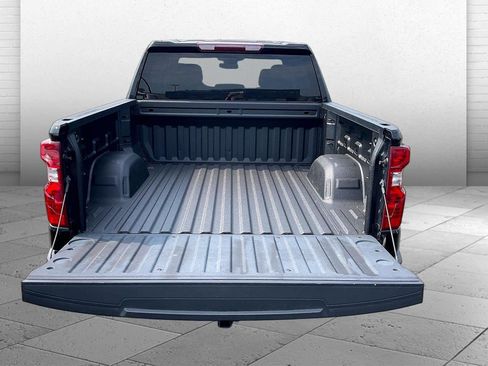 Used 2023 Chevrolet Silverado 1500 LT AWD/4WD image 4