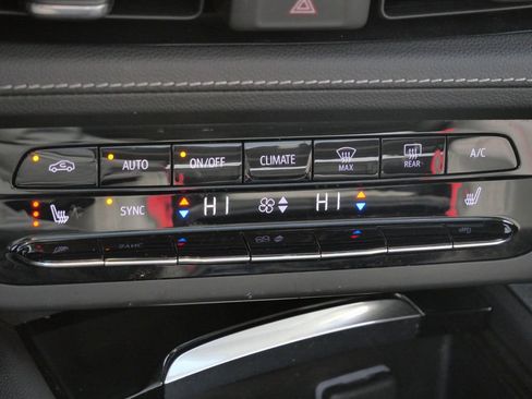 Used 2023 Buick Envision Essence w/ Sport Touring Package image 41