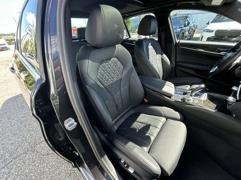 Used 2023 BMW 540i xDrive w/ Convenience Package AWD/4WD image 25