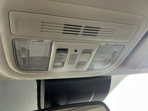 Used 2017 Honda Civic Touring image 35