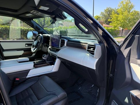 Used 2024 Toyota Tundra Capstone AWD/4WD image 30