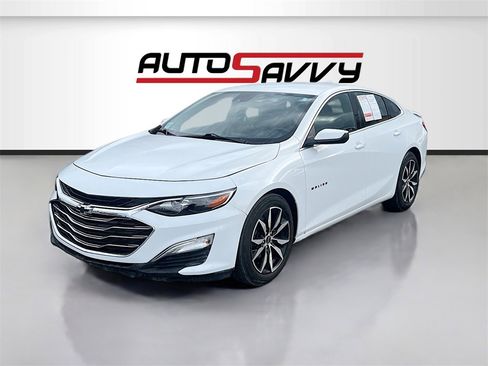 Used 2023 Chevrolet Malibu RS image 3