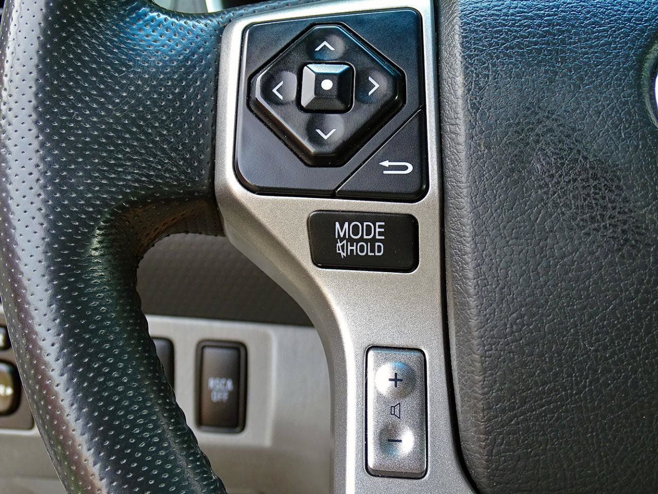 Used 2015 Toyota Tacoma 4x4 Double Cab w/ TRD Off-Road Package image 26