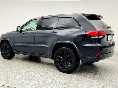 Used 2018 Jeep Grand Cherokee Altitude image 7