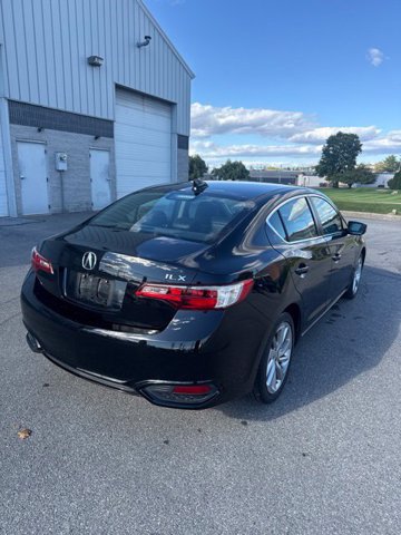 Used 2017 Acura ILX FWD image 8