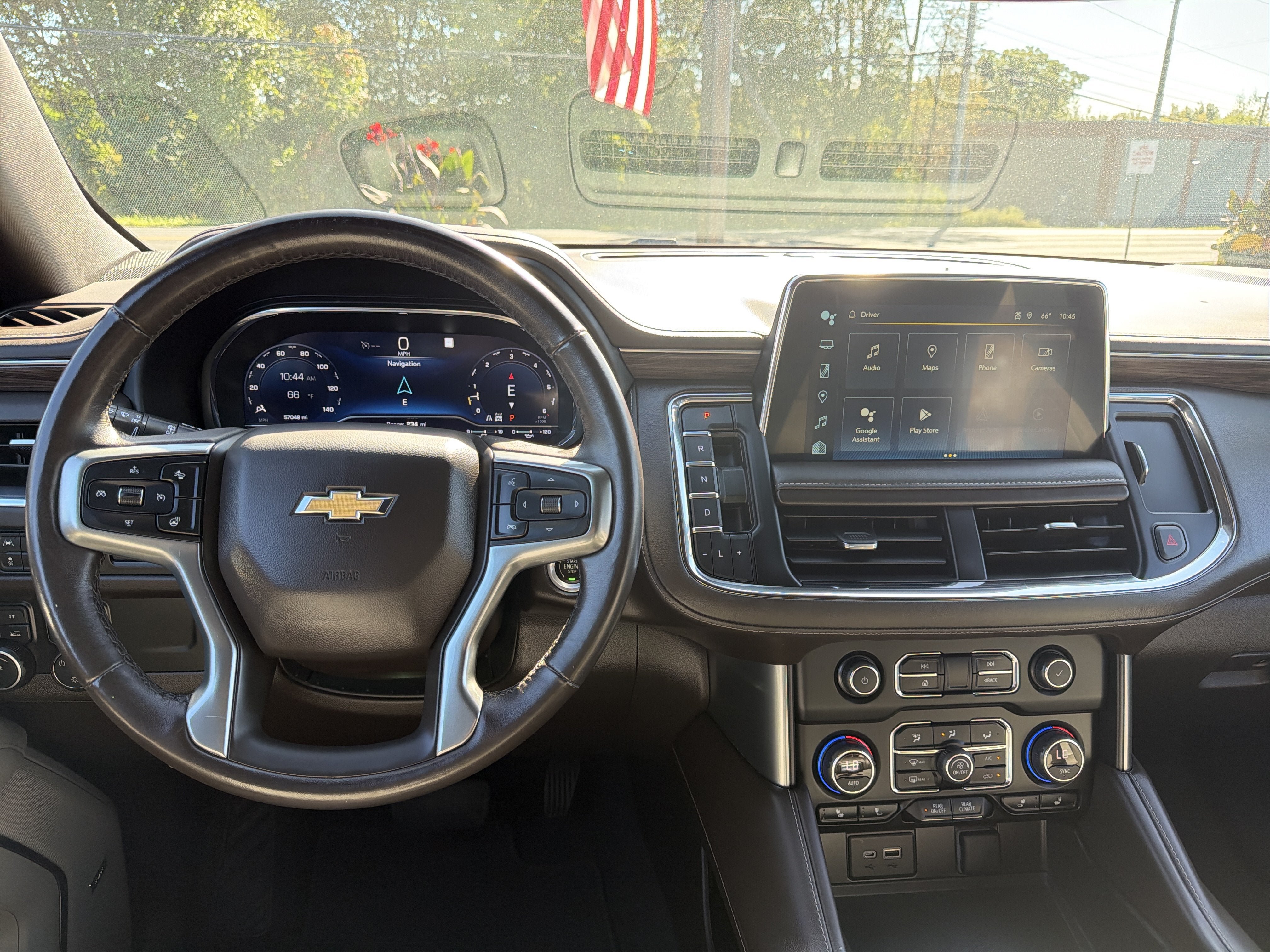 Used 2022 Chevrolet Tahoe LT w/ LT Signature Plus Package AWD/4WD image 12