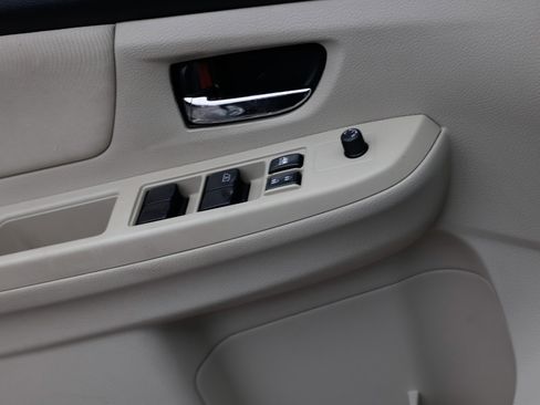 Used 2013 Subaru Impreza 2.0i Premium w/ All-Weather Pkg image 39