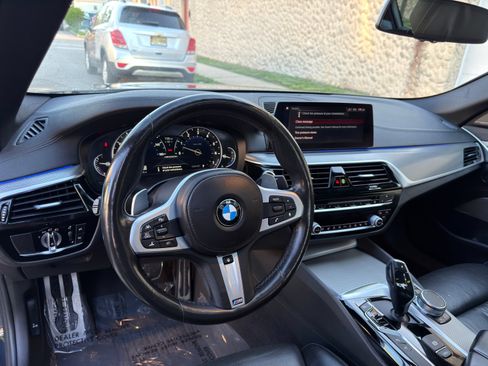 Used 2019 BMW M550i xDrive AWD/4WD image 15